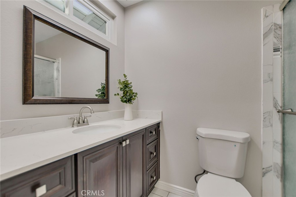 1132 E Plymouth Street