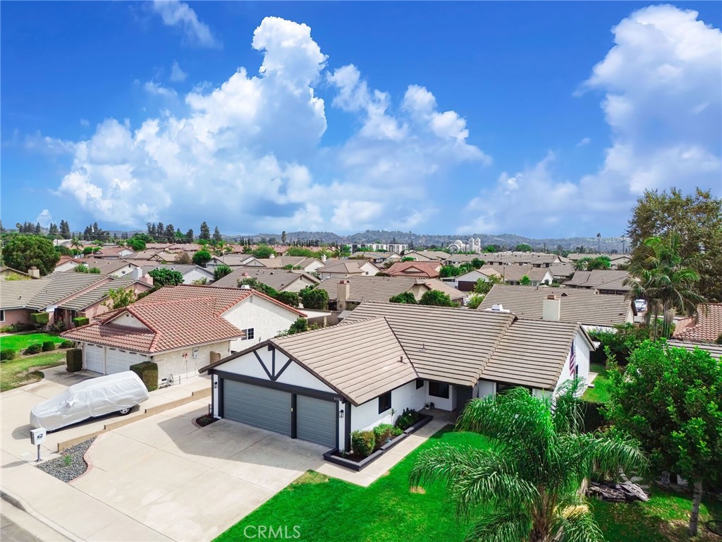 1132 E Plymouth Street