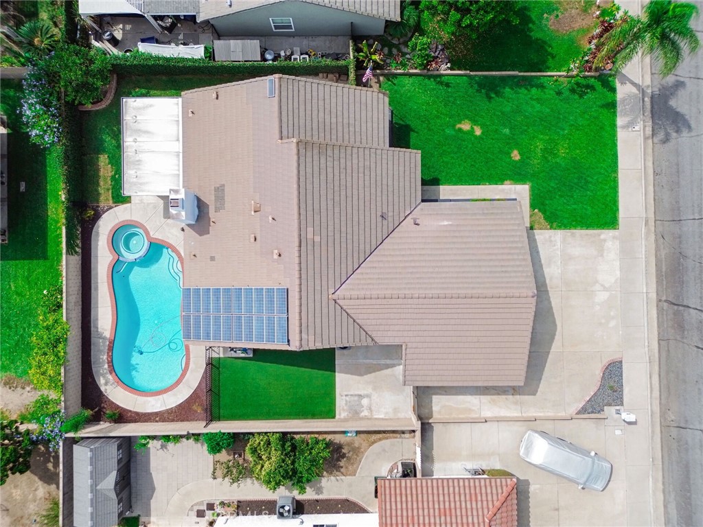 1132 E Plymouth Street