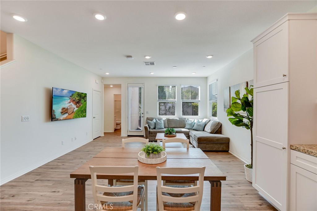 7891 Griffith Peak Street