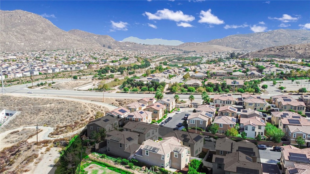 7891 Griffith Peak Street