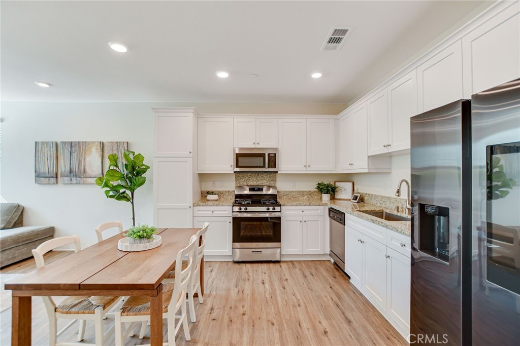 7891 Griffith Peak Street