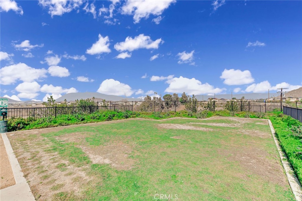 7891 Griffith Peak Street