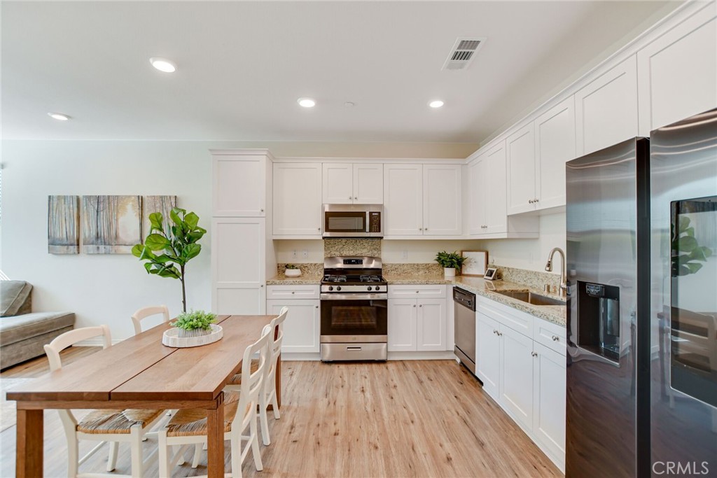 7891 Griffith Peak Street