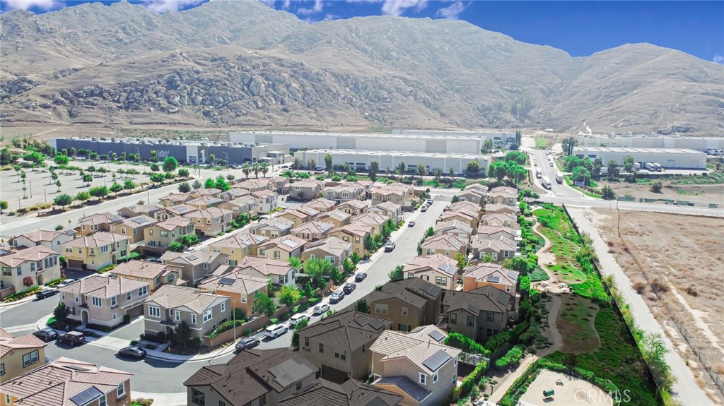 7891 Griffith Peak Street