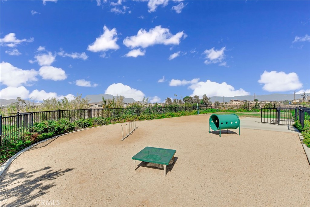 7891 Griffith Peak Street