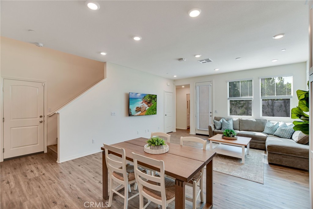 7891 Griffith Peak Street