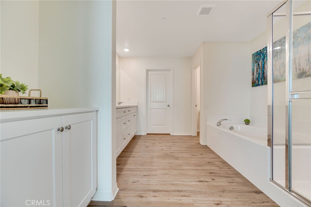 7891 Griffith Peak Street