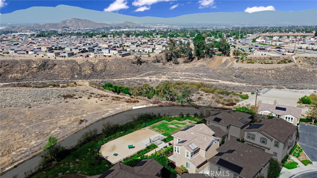 7891 Griffith Peak Street