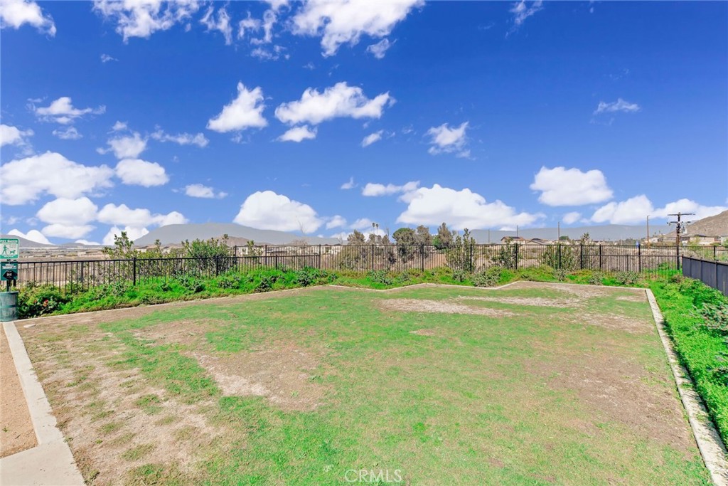 7891 Griffith Peak Street