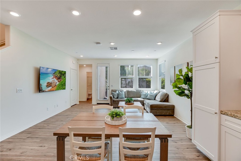 7891 Griffith Peak Street