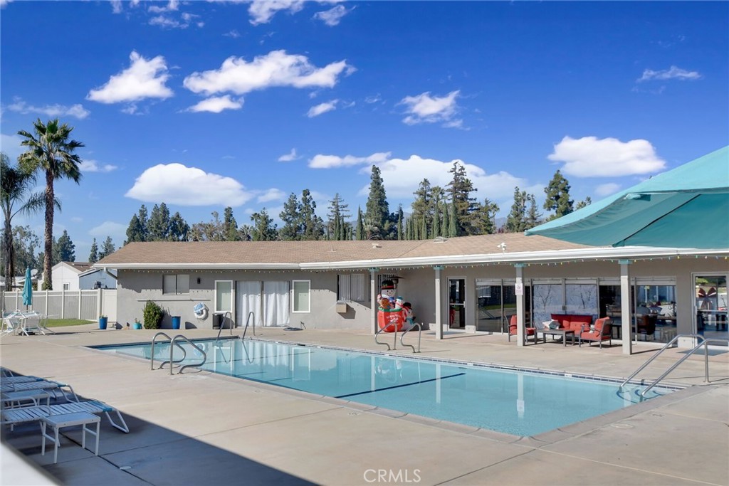 840 Foothill Boulevard 27