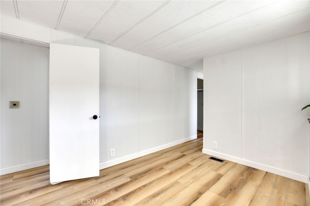 840 Foothill Boulevard 27