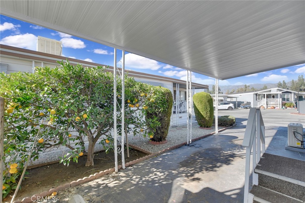 840 Foothill Boulevard 27