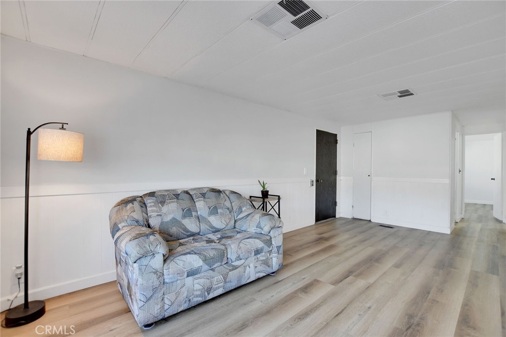 840 Foothill Boulevard 27