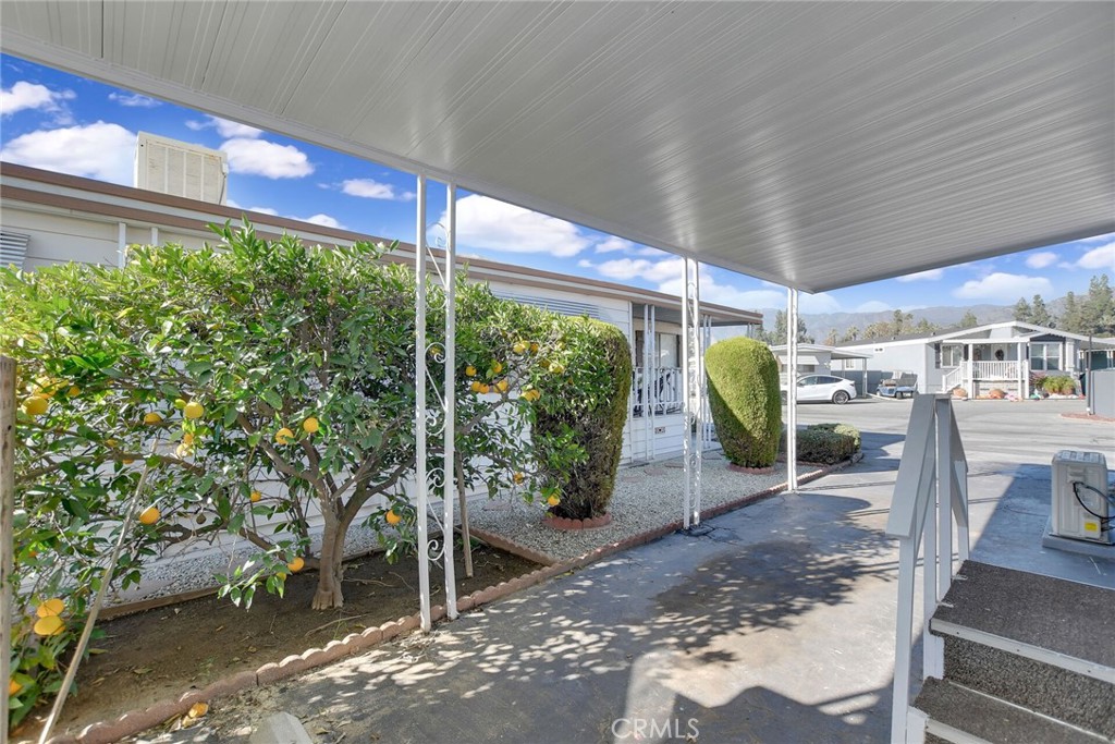 840 Foothill Boulevard 27