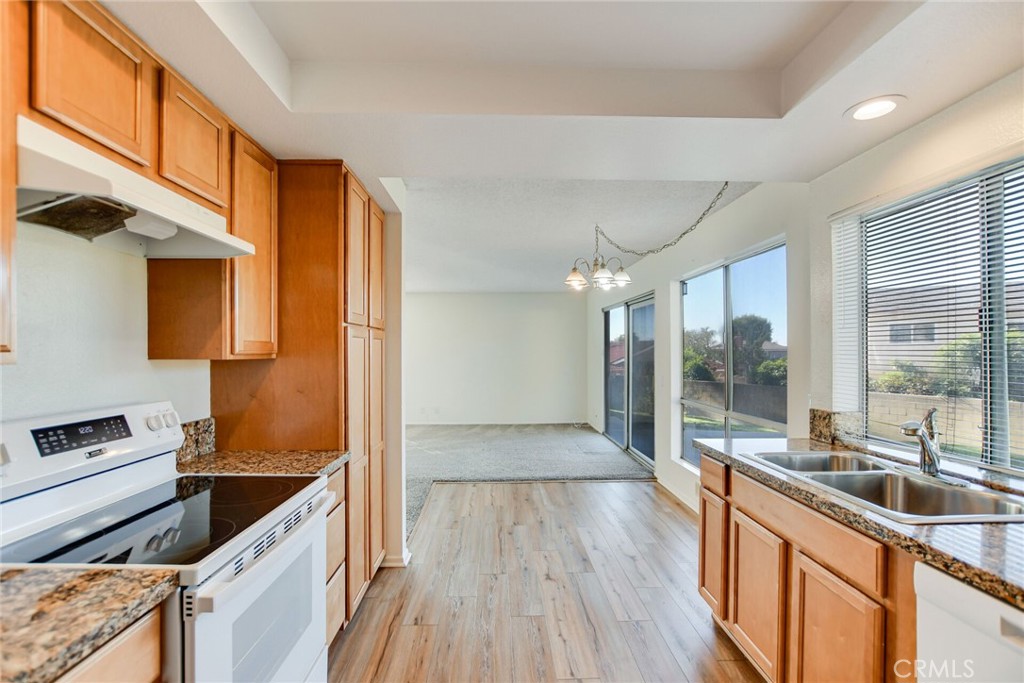 2785 Westfield