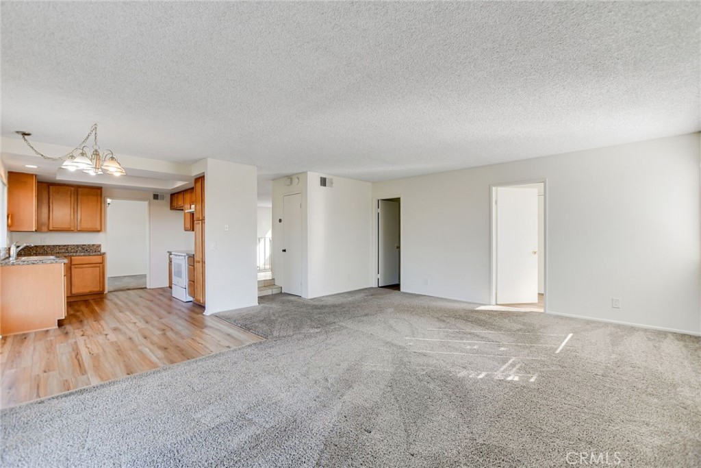 2785 Westfield