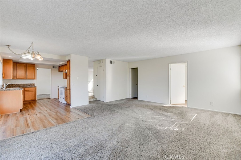 2785 Westfield