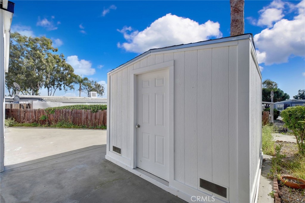 8651 Foothill Boulevard 42