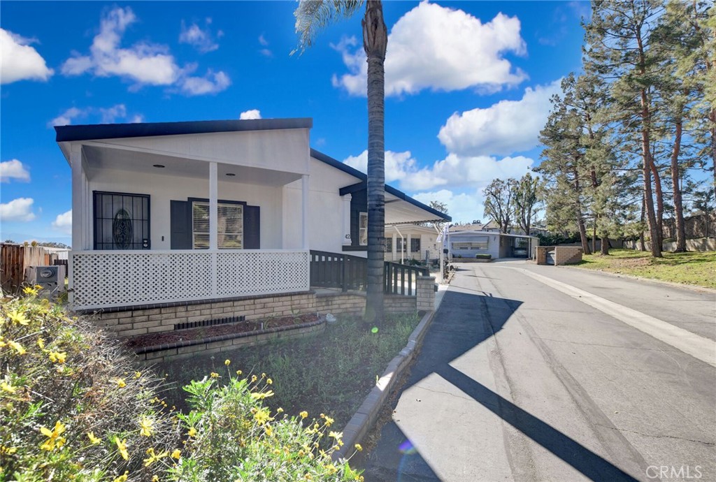 8651 Foothill Boulevard 42