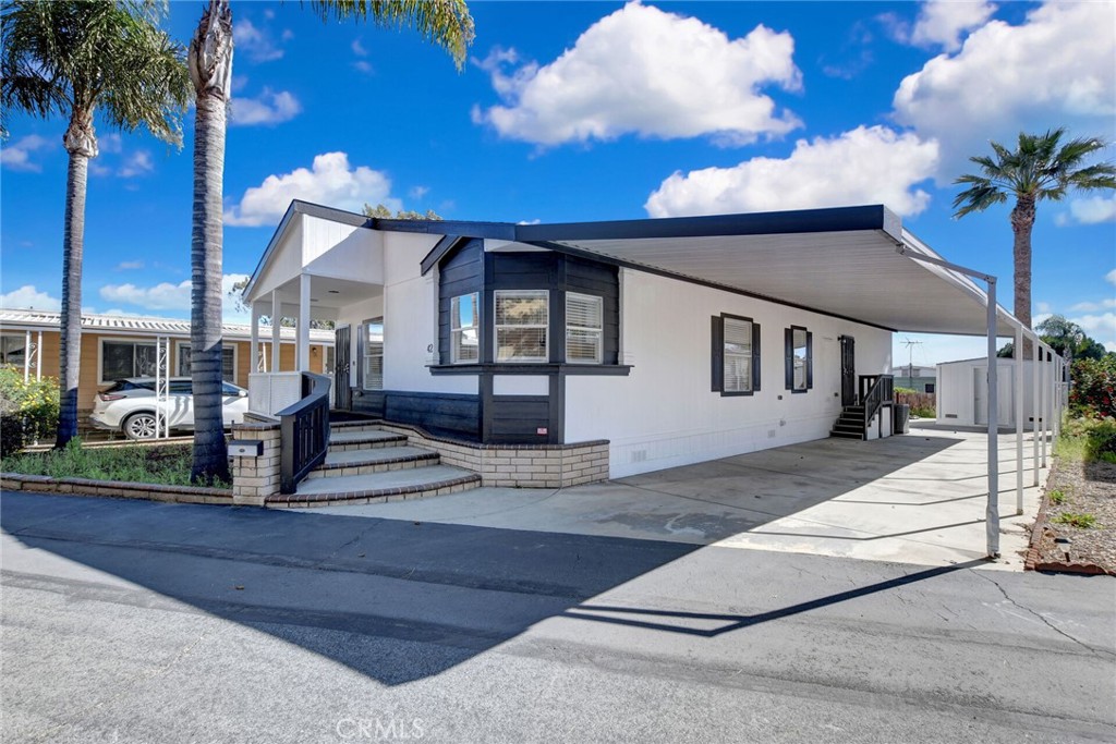 8651 Foothill Boulevard 42