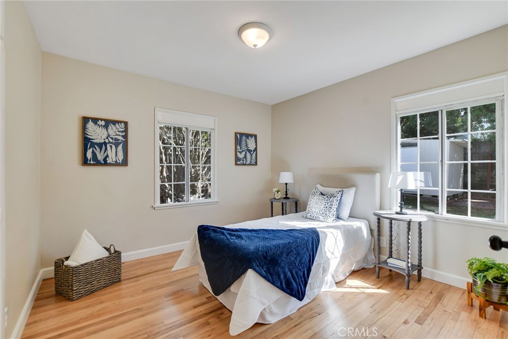 10724 Kelmore Street