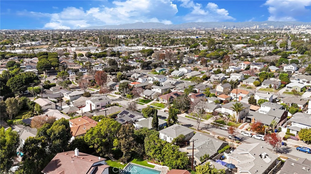 10724 Kelmore Street