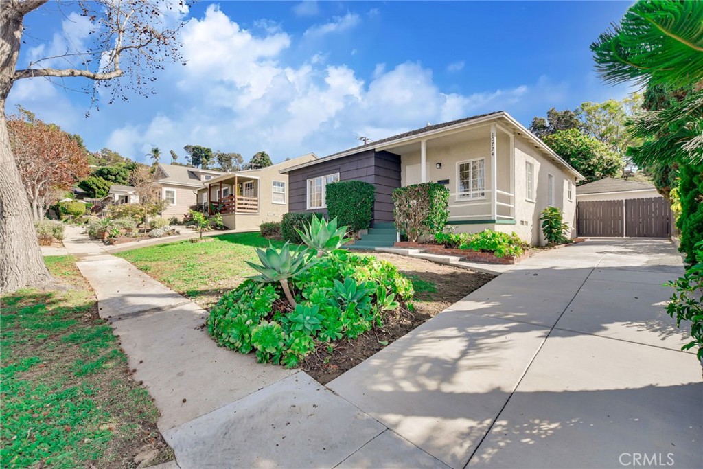 10724 Kelmore Street