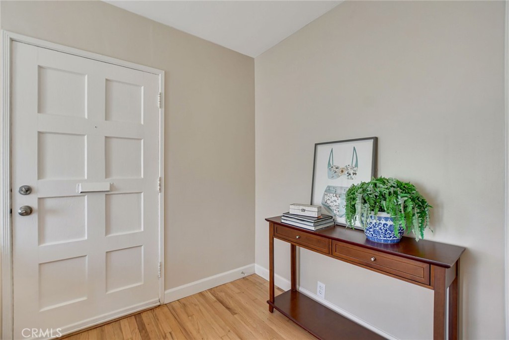 10724 Kelmore Street