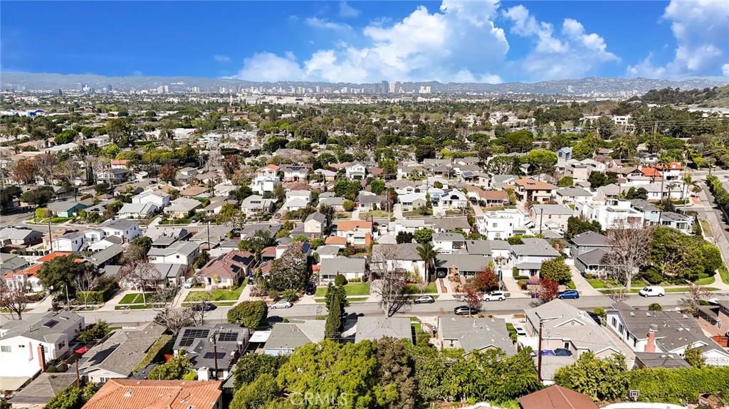 10724 Kelmore Street