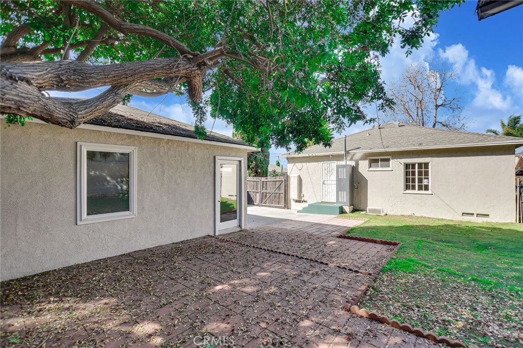 10724 Kelmore Street