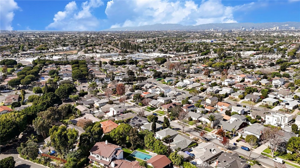 10724 Kelmore Street