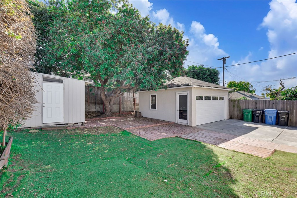 10724 Kelmore Street