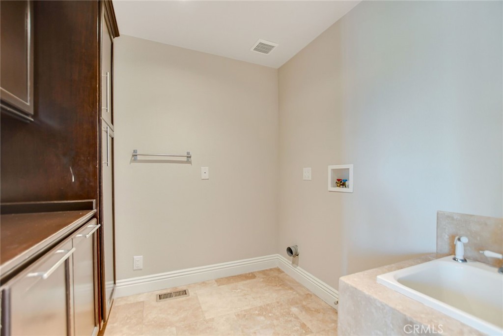 770 S Tonopah Court
