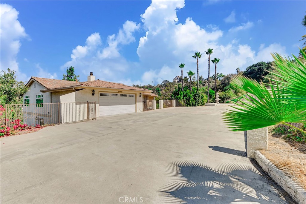 770 S Tonopah Court