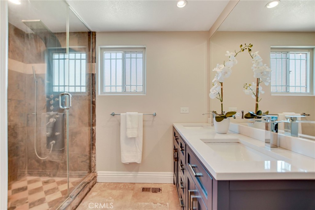 770 S Tonopah Court