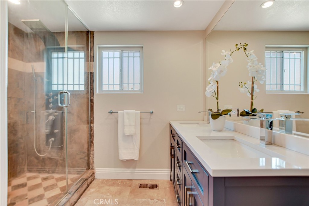 770 S Tonopah Court