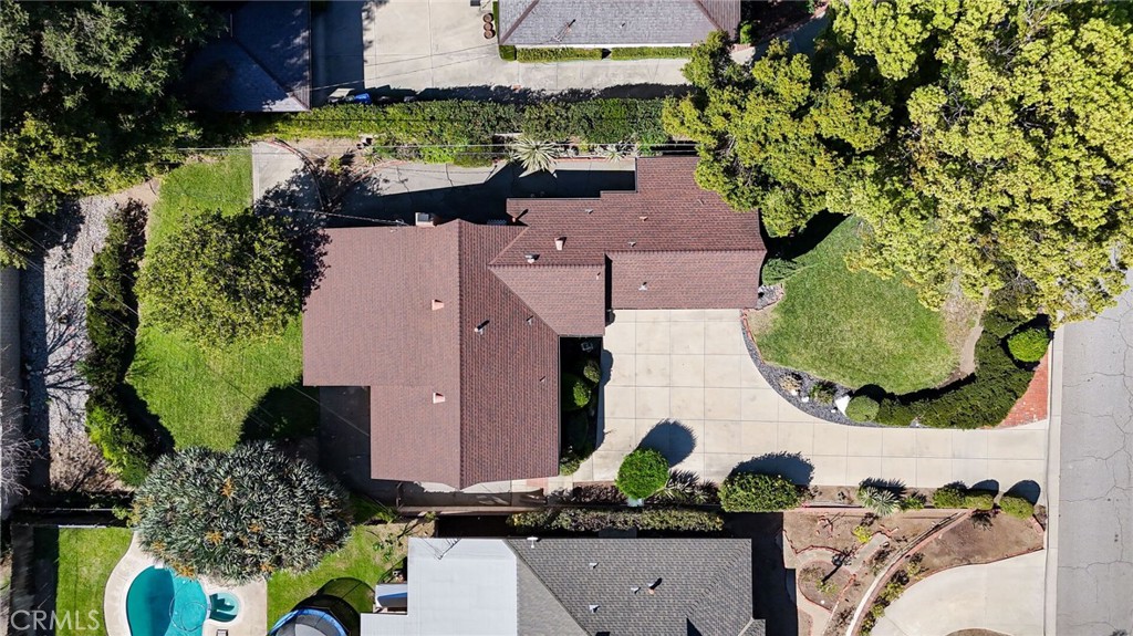 617 N Vista Bonita Avenue