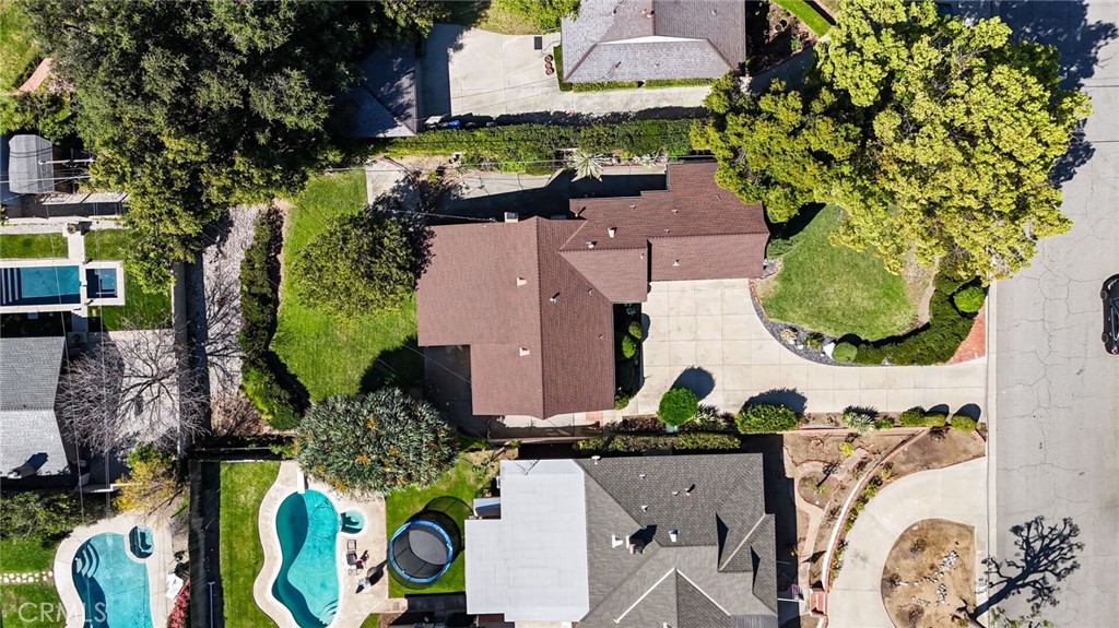 617 N Vista Bonita Avenue