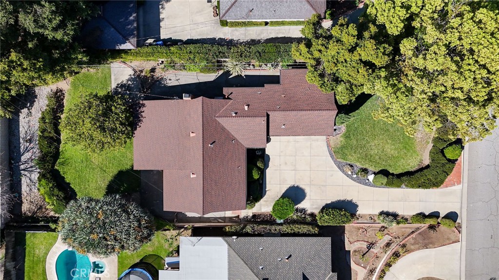 617 N Vista Bonita Avenue