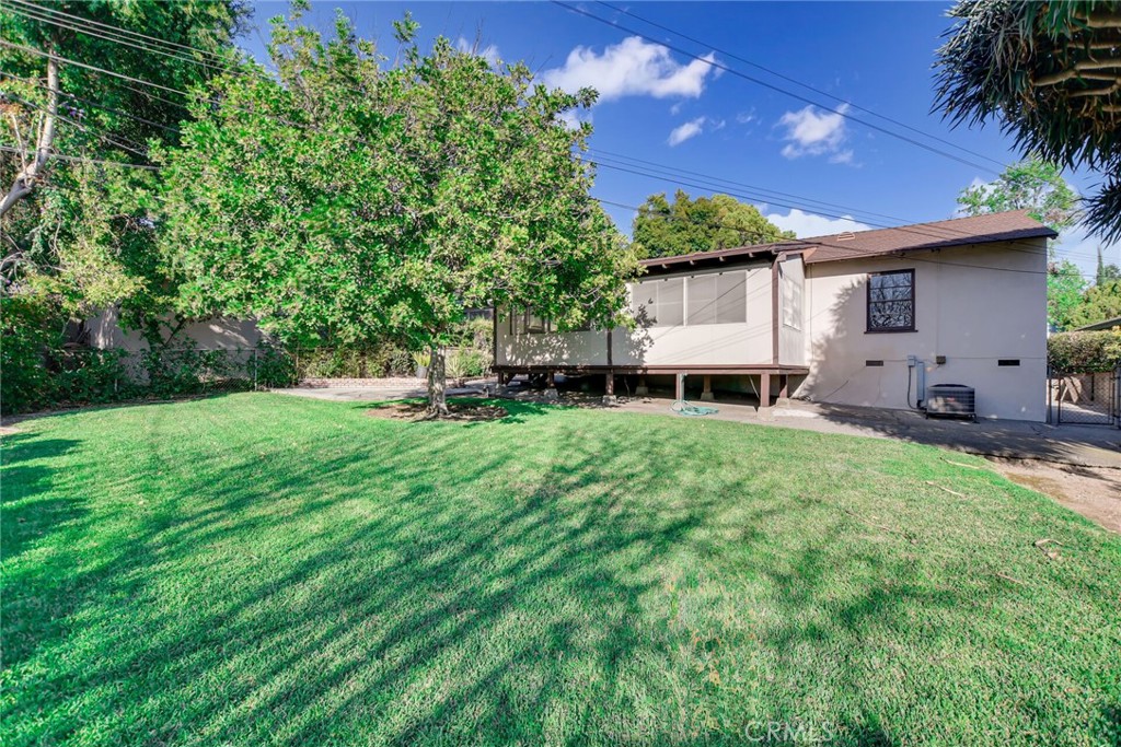 617 N Vista Bonita Avenue