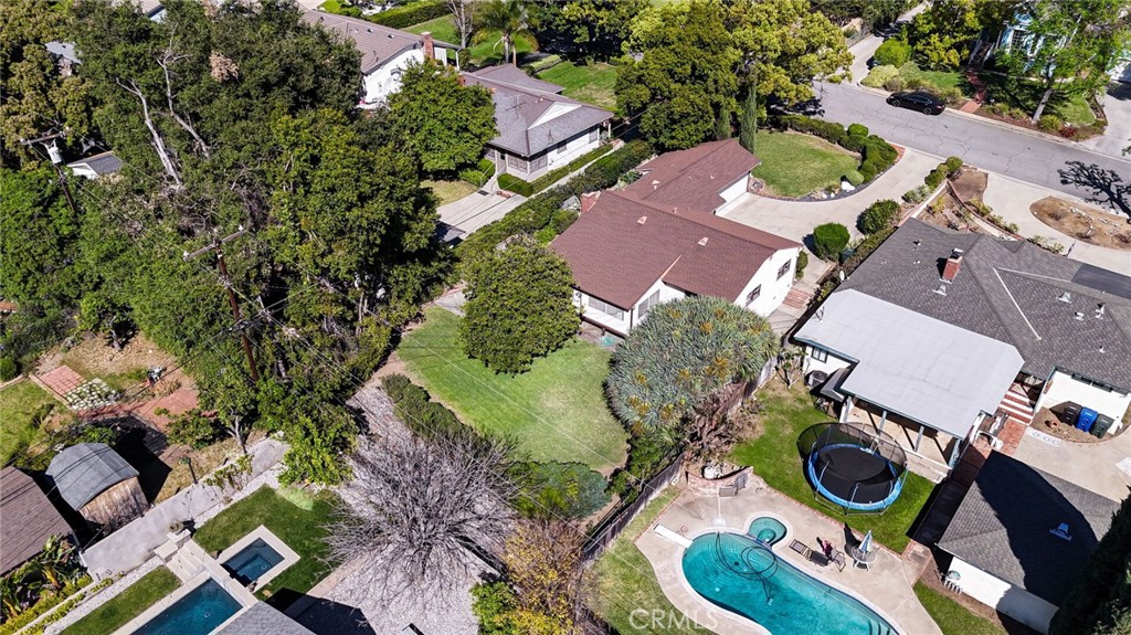 617 N Vista Bonita Avenue