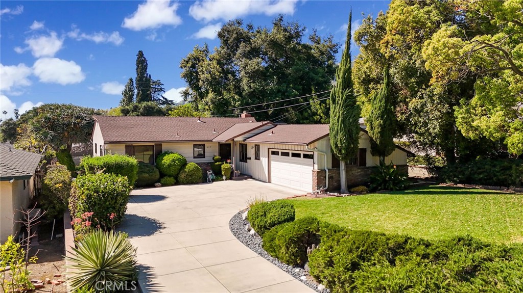 617 N Vista Bonita Avenue