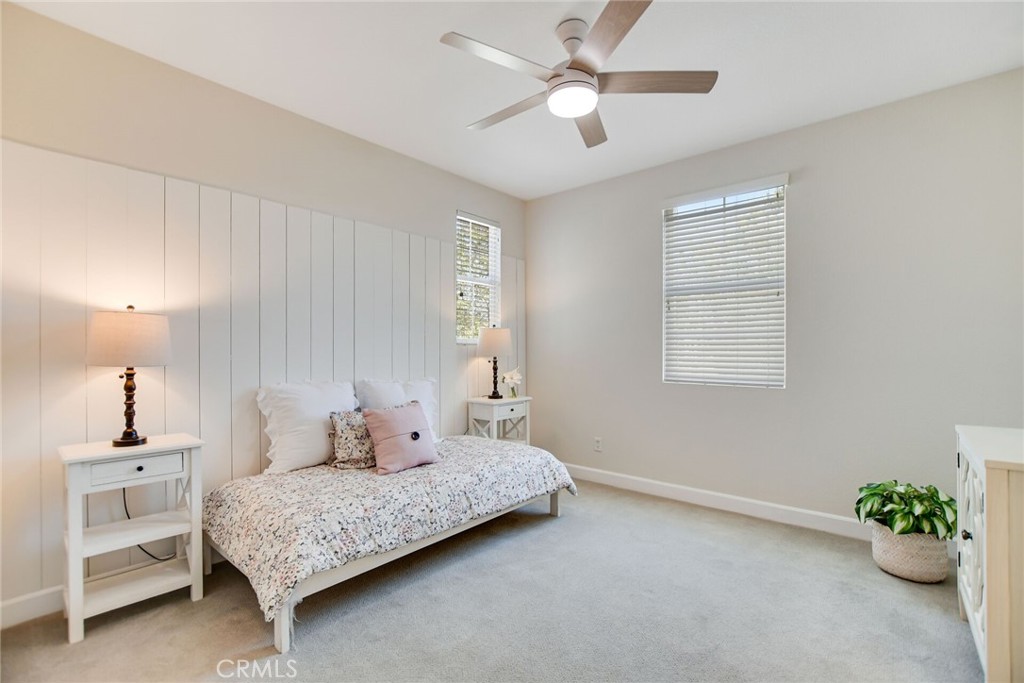 5042 Glenwood Avenue