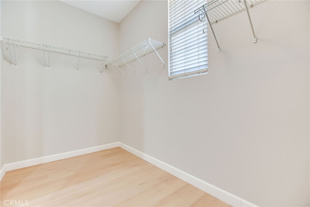 5042 Glenwood Avenue