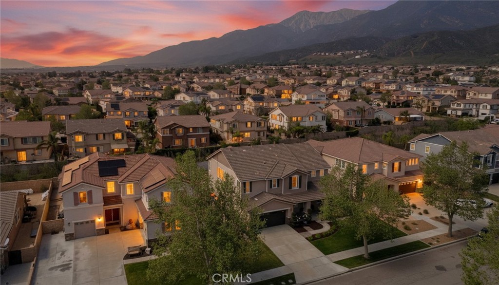 5042 Glenwood Avenue