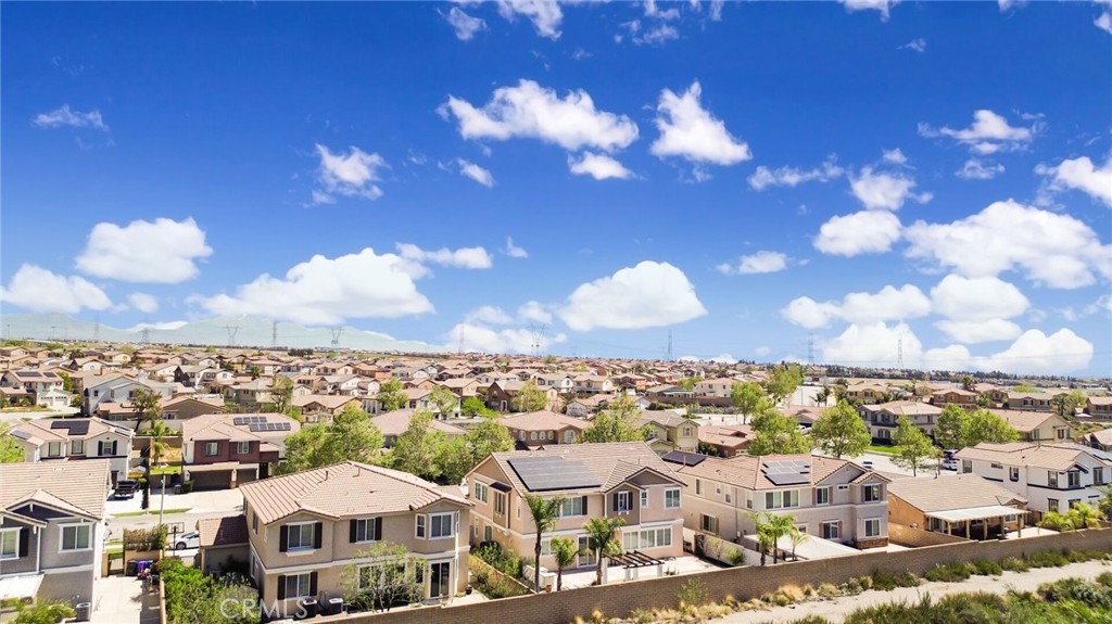 5042 Glenwood Avenue