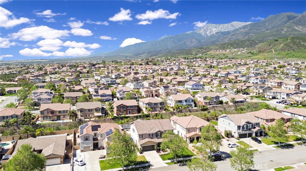 5042 Glenwood Avenue