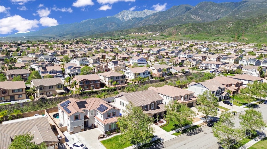 5042 Glenwood Avenue